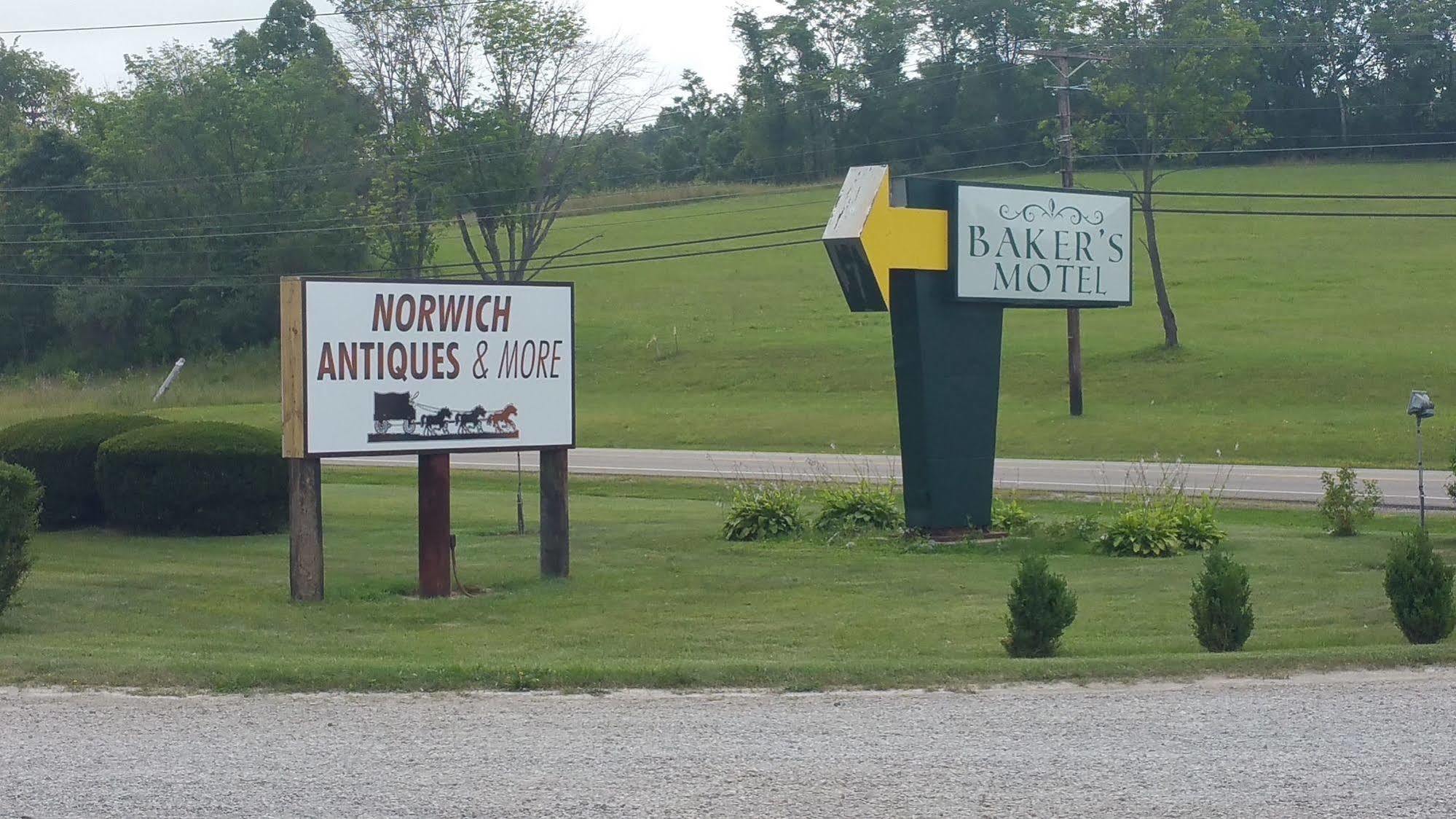 Norwich Baker'S Motel מראה חיצוני תמונה