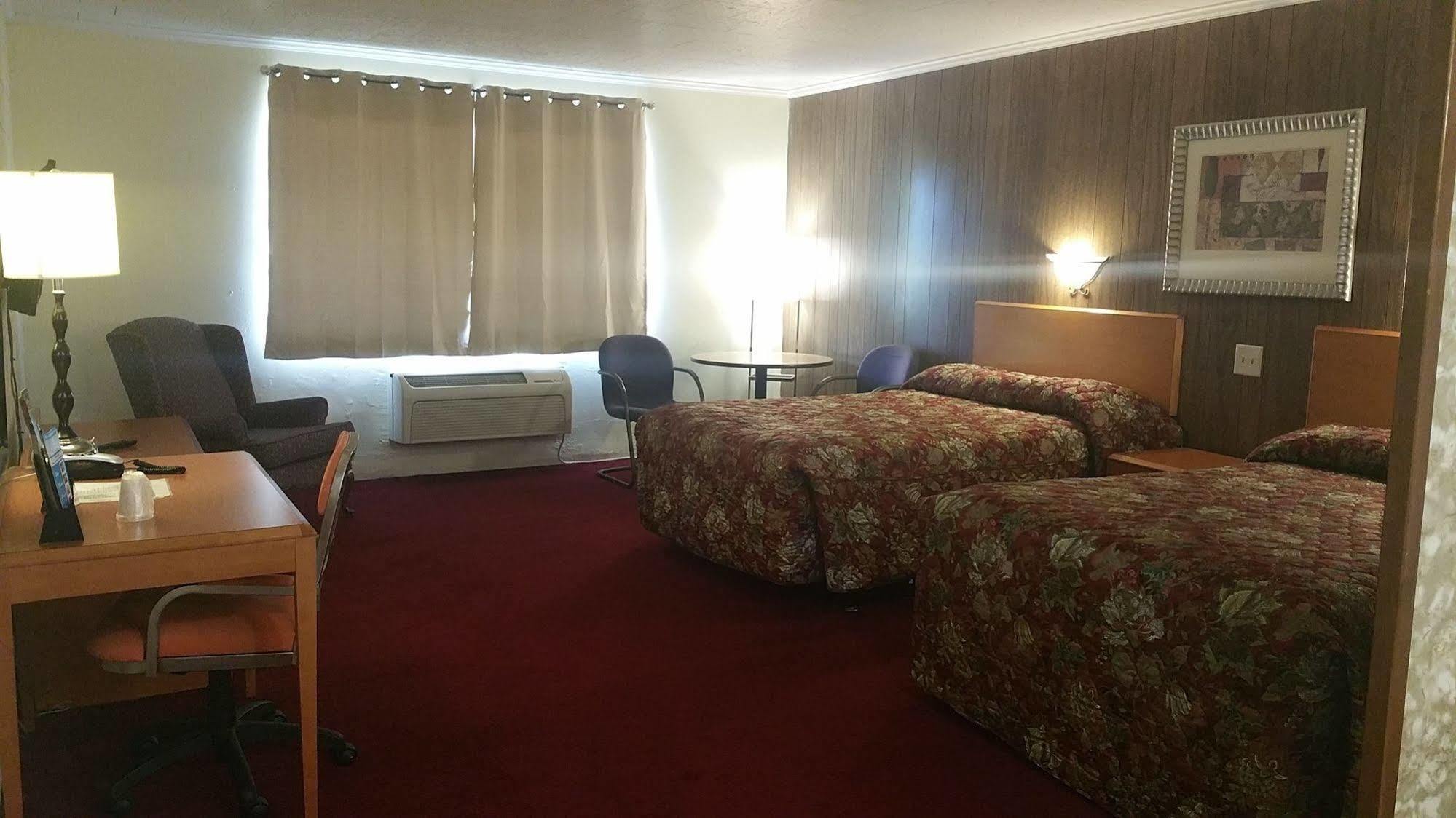 Norwich Baker'S Motel מראה חיצוני תמונה